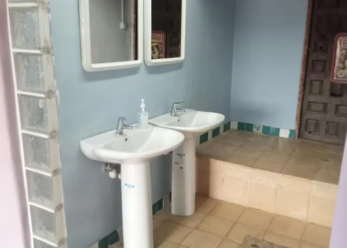 Apfl Casa Nostra De Peregrinos 호스텔 *